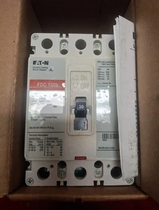EATON FDC3030  30 Amp 3P 100k Circuit Breaker SHIPS SAME DAY - Picture 1 of 2