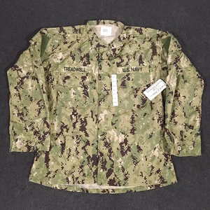 US Navy Working Uniform NWU Type III AOR2 Blouse Jacket Mens Medium Military New - Picture 1 of 15