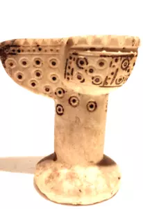 Lámpara de aceite de pedestal de mármol bizantino o islámico rara del siglo VI o VII dC - Imagen 1 de 19