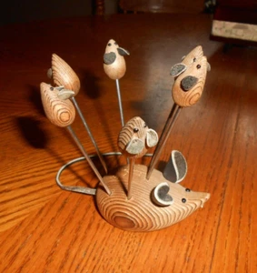 ANTQ JAPANESE CRYPTOMERIA-WOOD Figural MOUSE Cheese Set w Baby-MICE PICKS--RARE! - Picture 1 of 12