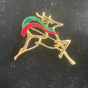 Danecraft Leaping Reindeer Christmas Brooch Red Green Gold Pin Vintage - Picture 1 of 4