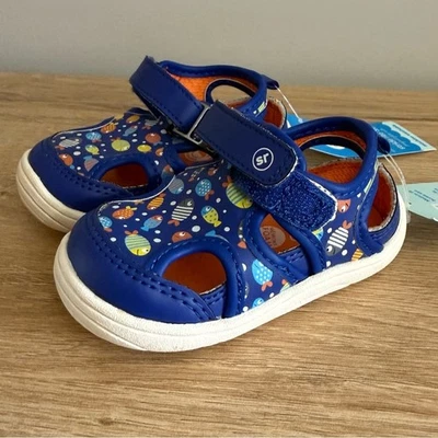 NWT Stride Rite 360 Wave Boys Sandals Size 4M Blue Fish Print Water Shoes - Image 1 of 4