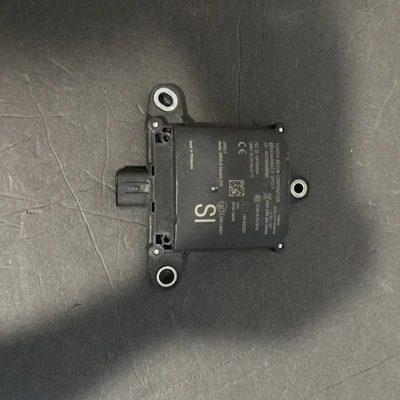 2019 SUBARU CROSSTREK RIGHT REAR BLINDSPOT DETECTION SENSOR 10R047527 OEM - Image 1 of 3