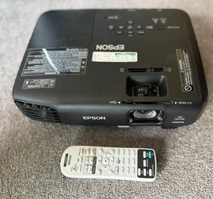 Epson EB-X03 3LCD HDMI H555B Multimedia XGA Conference Room Projector - Picture 1 of 5