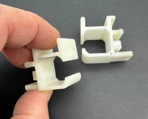 Pair of 2 Genuine Roland Versacam SP-540V OEM Media Clamp Clamps Japan - Picture 1 of 6