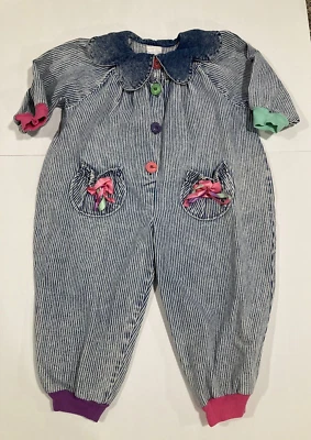 Mono de Colección Niño Pequeño 3T Rayas Color Bloques Puños Cuello Festoneado Flores Foto 1 de 4