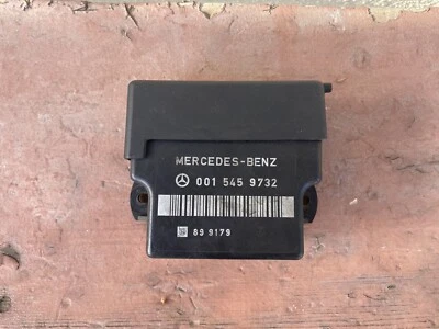 Relé de bujía incandescente diésel Mercedes-Benz 240D Foto 1 de 4