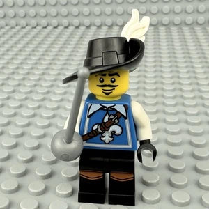 LEGO Musketeer Minifigure Collectible Series 4 - Complete w/o Stand - Picture 1 of 5