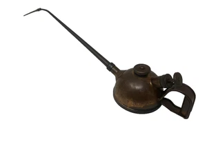 Vintage Copper Oil Can Long Spout Thumb Pump Hot Rod Rat Rod - Picture 1 of 10