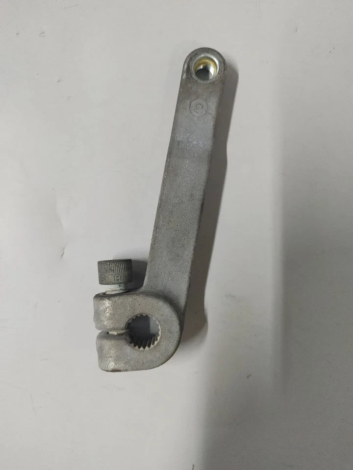 Harley-Davidson Road King Custom 2007 FLHRS brazo de palanca de cambios trasero Foto 1 de 3