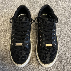 lipsy white trainers