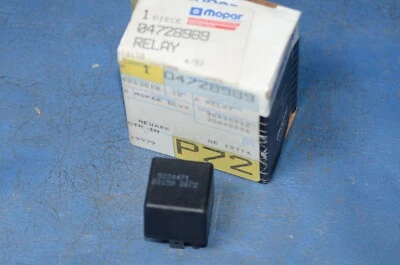 Nuevo de Lote Antiguo 1990-95 Chrysler Lebaron GTC Ventilador Radiador Embrague CA Relé de Combustible Mopar 4728989 Foto 1 de 4