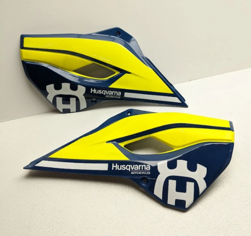 Kit de alerón Husqvarna TE125/TE250/TE300 2014-2016 OEM azul, amarillo 81308054000H1A Foto 1 de 4