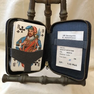 Baraja de juego de cartas SKAT vintage en estuche de cuero gris con cremallera sin usar - Imagen 1 de 11