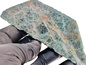 Blue Apatite Slab Raw Mineral Natural Stone Rough Slice Raw Madagascar 104g - Picture 1 of 7
