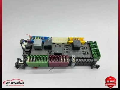 Mercedes-Benz W166 GLE400 GLE350 Fuse Relay Junction Box OEM 1669061202 16-19 - Image 1 of 4