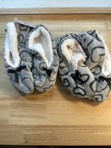 JUEGO DE 2 PARES CALCETINES ZAPATILLA SEÑORA TALLA 4-10.5 agarre antideslizante gris con corazones - Imagen 1 de 5