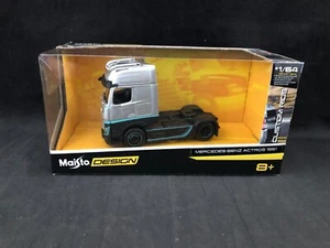 Maisto Custom Rigs - Mercedes-Benz Actros 1851 Truck/Tractor 1:64 Scale 12389 - Picture 1 of 7