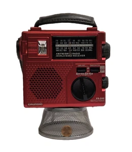 grundig red shortwave radio Fr 200 works but has issues - Picture 1 of 3