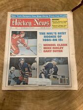 The Hockey News May 9 1986 Vol 39 No. 32 NHL Best Rookie Gary Suter Wendel Clark
