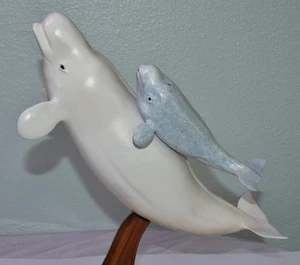 Beluga Whales - Mother & Calf Hand-Carved & Painted 2012 Signed E. Boggs 12" NW - Picture 1 of 10