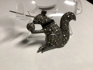 Lindo prendedor de ardilla/marcasita de plata de ley esmalte negro 10 gr. Envío Gratis De Colección - Imagen 1 de 5
