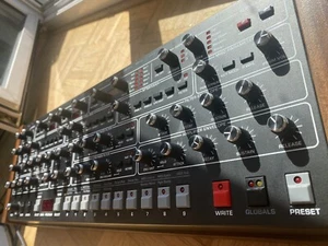 Sequential Prophet 6/ Desktop - Bild 1 von 5