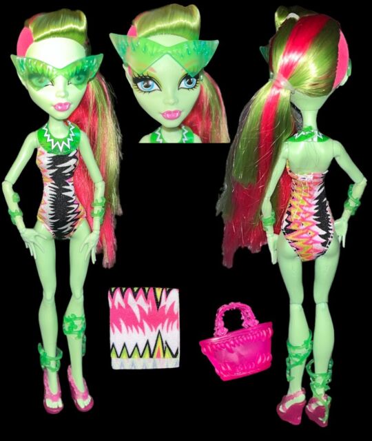 Conjunto Boneca E Acessórios - Monster High - Segredos Da Caveira - Lagoona  Blue - Mattel