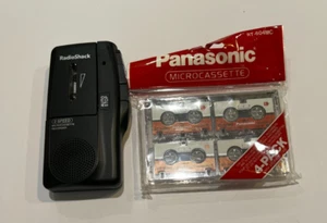 Radio Shack 2 Speed Handheld Microcassette Voice Recorder 14-1148 mit 4 Kassetten - Bild 1 von 10