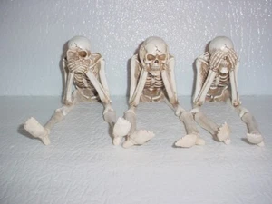3 Sitting Wise Skeleton Articulated Figures Speak See & Hear No Evil, HALLOWEEN - Picture 1 of 3