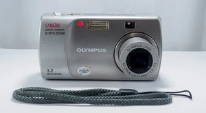 Cámara digital Olympus Camedia C-310 zoom sensor CCD de 3,2 MP. Plata. Probado - Imagen 1 de 24