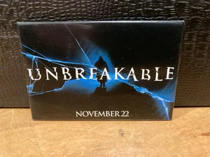 UNBREAKABLE Promotional Movie Button - BRUCE WILLIS M. NIGHT SHYAMALAN 2000 - Picture 1 of 1