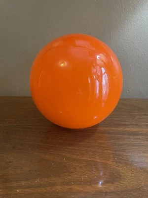 Globo/pantalla de lámpara de vidrio naranja MCM Atomic años 70 vintage - 5 pulgadas de diámetro Foto 1 de 4