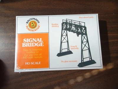BACHMANN Plasticville  HO Signal Bridge 45134 NEW SEALED - Image 1 of 2