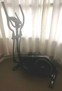 Reebok ZR8 Elliptical Cross Trainer - Picture 1 of 8