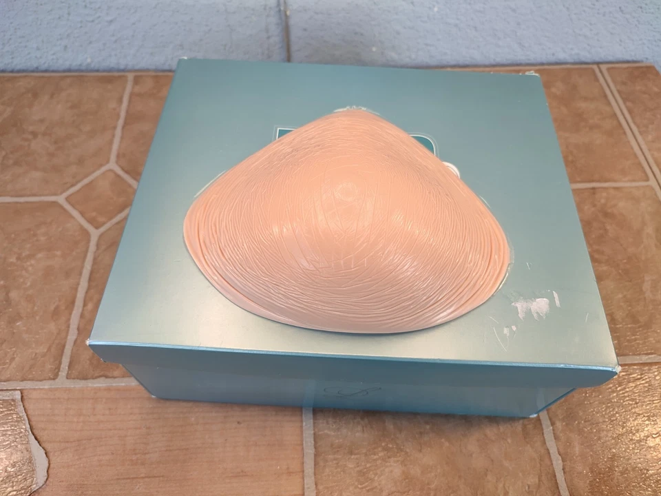 Bragel Lia Essence #205 силиконовая форма груди размер 5 ОТКРЫТАЯ КОРОБКА после мастэктомии - Изображение 1 из 4