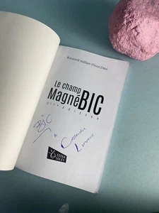 SIGNED Le Champ Magné BIC 2021 Paperback - Foto 1 di 10