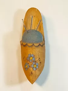 WOODEN A CLOG SHOE vtg sewing needle pins holder TOOL decorated rural motif - Picture 1 of 8
