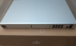 Ubiquiti UniFi Dream Machine Special Edition - network management devic (UDM-SE) - Photo 1/7