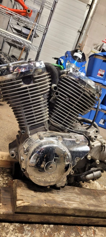 2013 Suzuki Boulevard C50T ENGINE MOTOR BB625 - Image 1 of 4