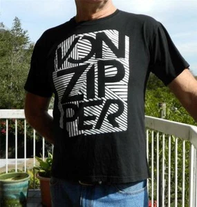 VINTAGE Von Zip Per Printed Moto Crewneck Edgy Retro T-Shirt - Bild 1 von 4