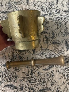 Antico set farmacia ottone mortaio e pestello dal XVIII all'inizio del XIX secolo 5" 10 libbre - Foto 1 di 9