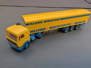 Wiking 25515, Mercedes Benz Planensattelzug "Kluwe Baustoffe Berlin", 1/87 - Bild 1 von 8
