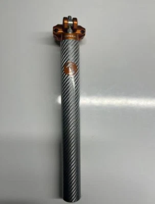 Tija de sillín WR Compositi Opera plata carbono con naranja 30,0 mm Foto 1 de 4