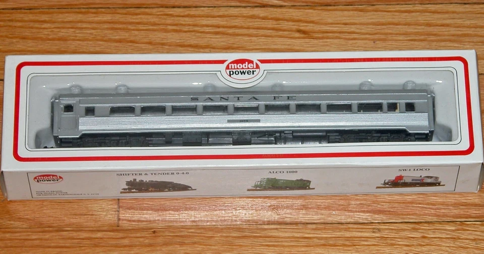 HO MODEL POWER 8860 BUDD COACH SANTA FE # 3075 - Image 1 of 1