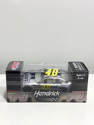 2012 Jimmie Johnson #48 Lowe’s/Jimmie Johnson 粉底 1/64 NASCAR 压铸新品 — 第 1/3 张图片