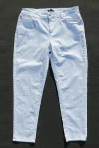 EILEEN FISHER USA M 12 White Stretch Organic Denim GIRLFRIEND Jeans Roll Cuffs - Picture 1 of 5