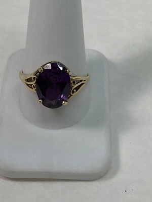 10kt Yellow Gold Synthetic Oval Spinel Ring - Image 1 of 4