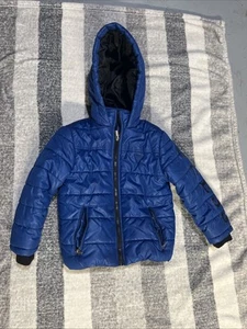 Guess Logo Hooded Puffer Jacket Royal Blue. Size Medium 5-6 - Picture 1 of 7