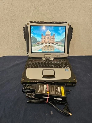 Portátil resistente Panasonic Toughbook CF-19 (i5-3340M, 8 GB/320 GB, Win10) Foto 1 de 4